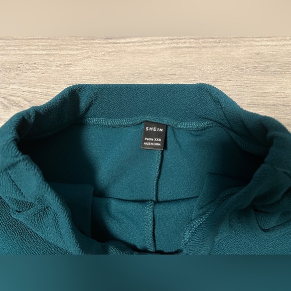 SHEIN PETITE Women’s Green Slant Pocket Skinny Pants, Size XXS - Picture 4 of 9